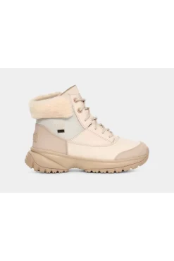 Botin Mujer Ugg yose fluff v2 1130901 white Pine
