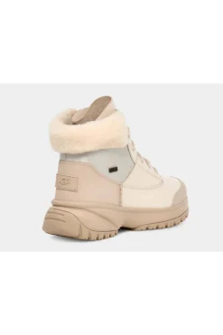 Botin Mujer Ugg yose fluff v2 1130901 white Pine