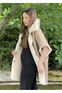 Capa Mujer Medinapiel Serena Beige