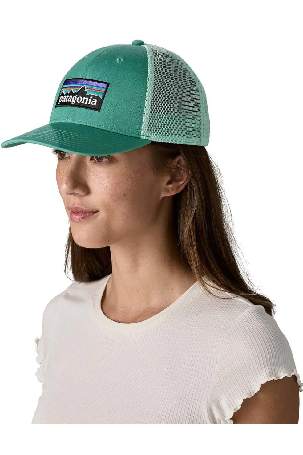 Gorra Patagonia P-6 Logo LoPro Trucker 38283 HTLG Heartleaf Green