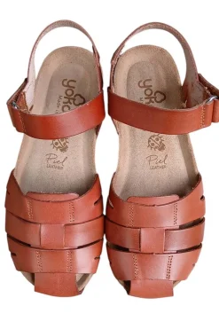 Sandalia Yokono villa 256 nuez