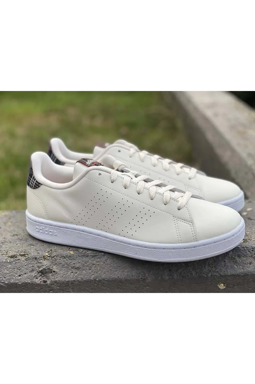 Zapatilla Adidas Advantage hq1786